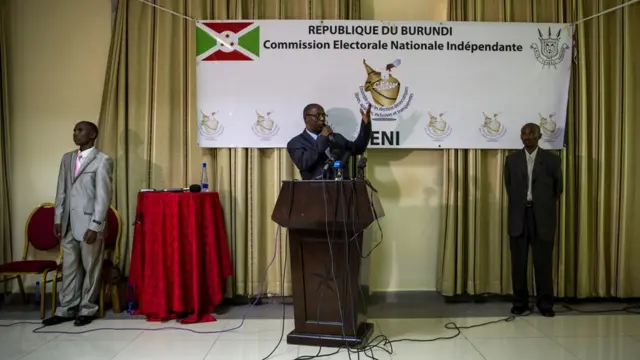 Umugwi ujejwe amatora, CENI, uvuga ko utegenzura ingene leta ikora