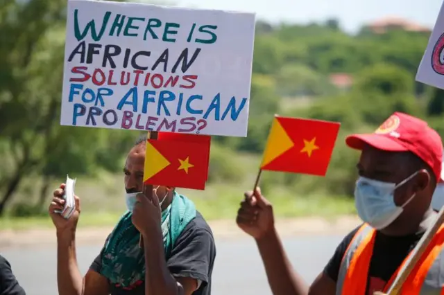 ሰለስተ ኣበላት ዝሓዘ ልኡኽ ሕብረት ኣፍሪቃ ኣዲስ ኣበባ ኣትዩ