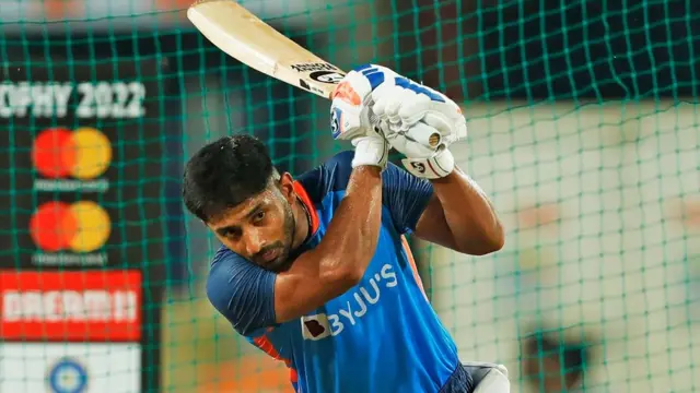 राहुल त्रिपाठी