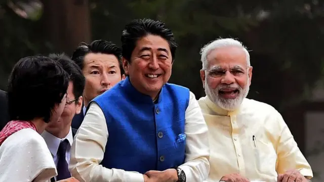 મોદી અને એબે