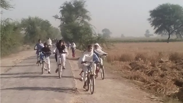 پاکستان، پنجاب، سکول، خواتین