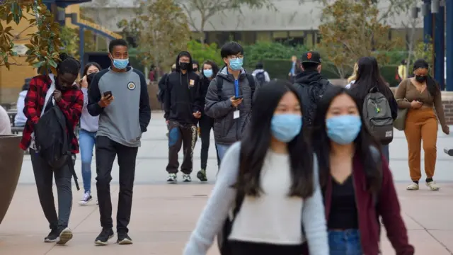 Студенты в Калифорнии