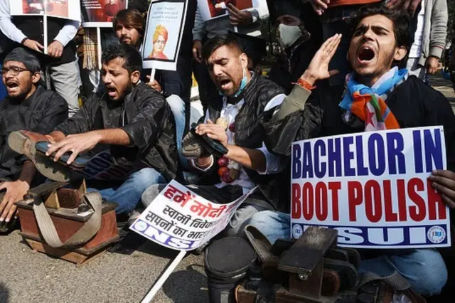 இளைஞர்கள் போராட்டம்