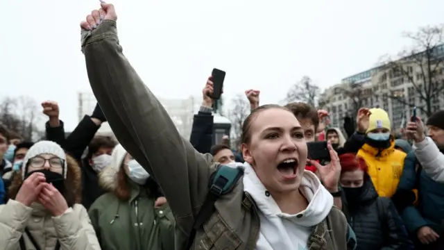 Жители города на Пушкинской площади
