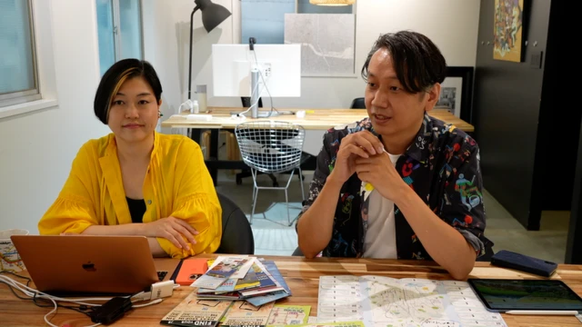 남편 다카하시 도루와 함께 스트롤리를 경영하는 다카하시 마치