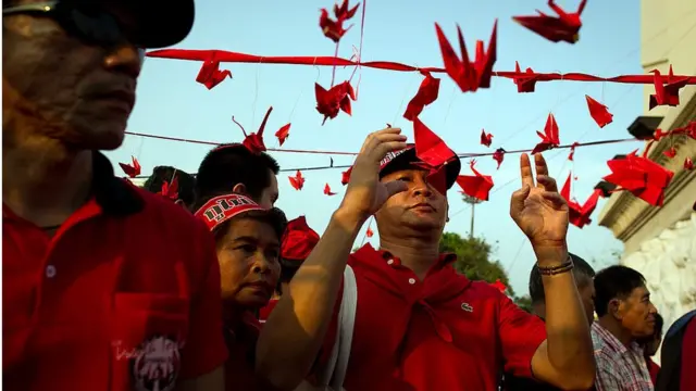 เสื้อแดงจัดกจก.เชิงสัญลักษณ์ปี 2010