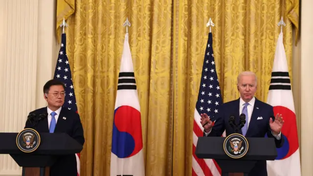 बाइ़़डन