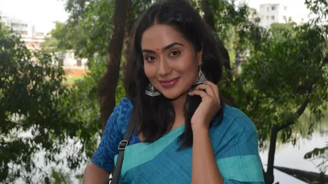 অভিনেত্রী জাকিয়া বারী মম