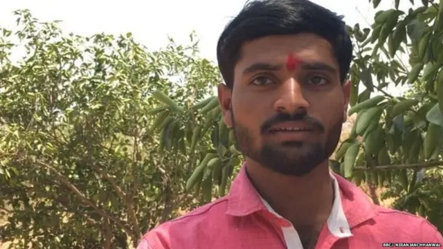 तरुण शेतकरी गोकुळ निर्मळ