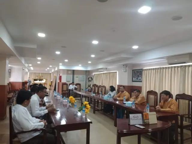 ရန်ကုန်မြို့ အမျိုးသားဒီမိုကရေစီအဖွဲ့ချုပ်(ရုံးချုပ်)မှာတွေ့ဆုံခဲ့