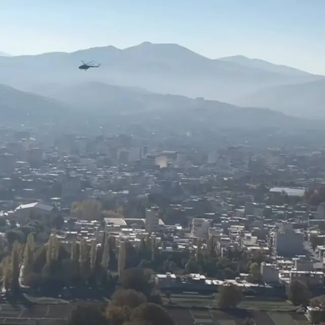 یکشنبه ۲۹ آبان در مهاباد بالگردهای حکومت بر روی شهر چرخ می‌زنند