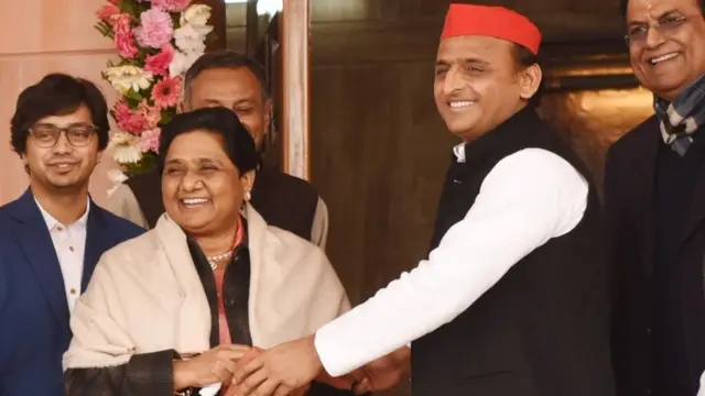 માયાવતી અને અખિલેશ યાદવ