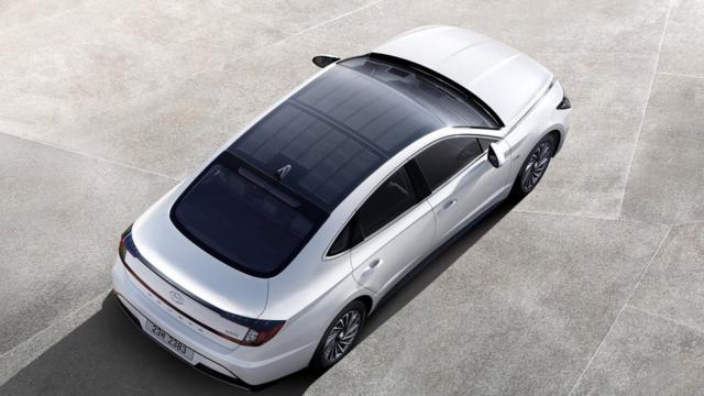 Hyundai releases car with solar panel roof