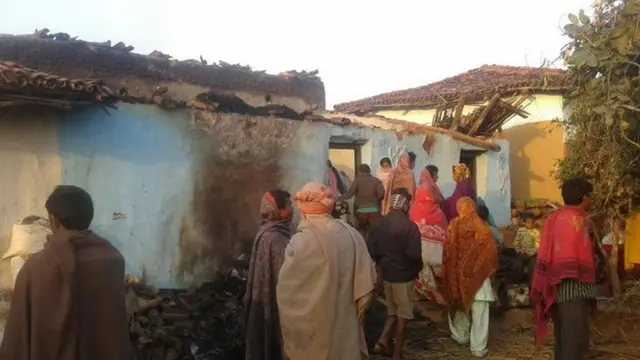 झारखंड में जलाया गया दलित परिवार का घर