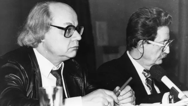 Іван Драч на з'їзді НРУ