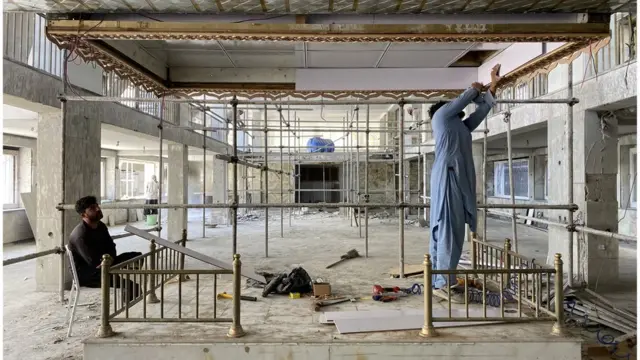 આ વર્ષના જૂન માસની આ વાત છે જ્યારે કાર્તી પરવાન વિસ્તારના ખૂબ જ જૂના ગુરુદ્વારા પર ચરમપંથી હુમલામાં એક શીખનું મૃત્યુ થયું હતું