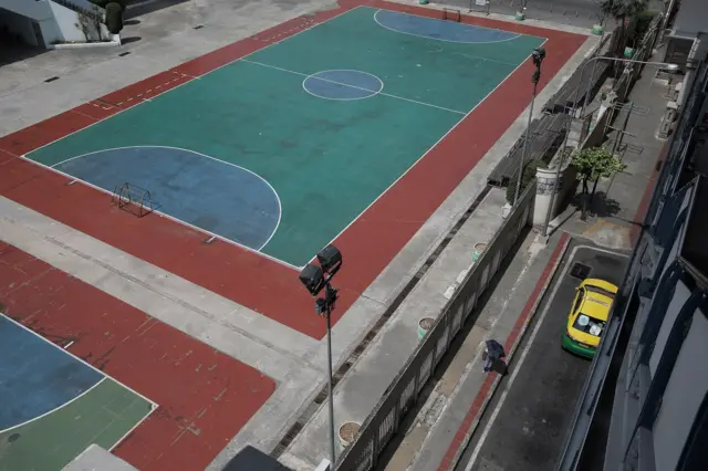 กรุงเทพ โควิด 19 ไวรัสโคโรนา เหงา