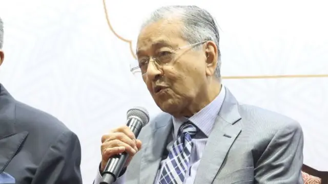 மலேசியப் பிரதமர் மகாதீர்