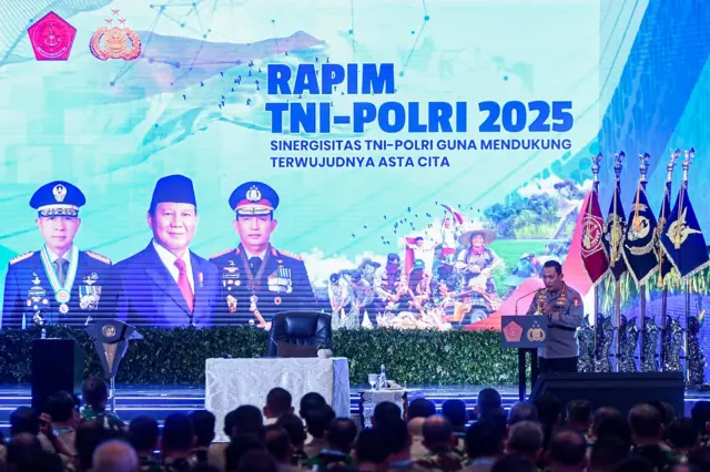 Polisi gaya hidup mewah
