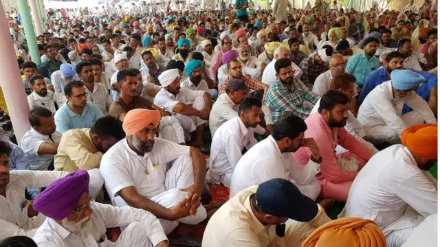 ਮਹਿੰਦਰ ਪਾਲ ਸਿੰਘ ਬਿੱਟੂ ਦੇ ਪਿੰਡ ਦਾ ਇਕੱਠ