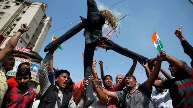 বিমান হামলার খবর পাওয়ার পর ভারতে কিছু মানুষের উল্লাস।