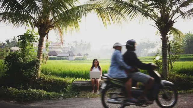 من دوافع الانتقال إلى بلد جديد إشباع روح المغامرة أو تحسين جودة الحياة