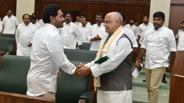 వైఎస్ జగన్ తమ్మినేని సీతారాం