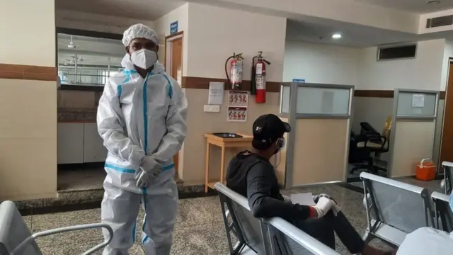 કુંભમેળામાં અધિકારી તરીકે ફરજ બજાવી ચૂકેલા દીપક રાવતે કુંભમાં 10થી 14 એપ્રિલ દરમિયાન કરવામાં આવેલા કોવિડ ટેસ્ટના આંકડા આપ્યા હતા. એ પાંચ દિવસમાં 2,14,015 એન્ટિજન ટેસ્ટ, 57 ટ્રુનેટ ટેસ્ટ્સ અને 26,654 આરટી-પીસીઆર ટેસ્ટ મળીને કુલ 2,40,726 ટેસ્ટ કરવામાં આવ્યા હતા.