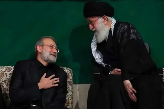 خامنه‌ای و لاریجانی
