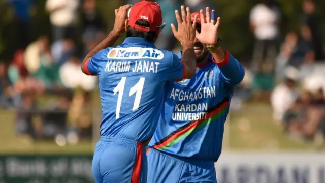 د کوربه افغانستان او ایرلنډ ترمنځ د شل اوریزو سیالیو دا لړۍ د هندوستان په ګریټر نویډا لوبغالي کې ترسره کېږي.