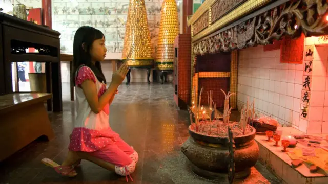 Aunque la mayor parte de la población de Brunei es musulmana y de origen malayo, hay varias minorías importantes en el país, incluyendo uno de origen chino.