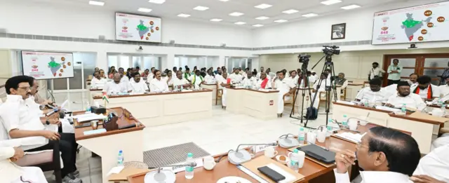 தொகுதி மறுசீரமைப்பு, அனைத்துக் கட்சிக் கூட்டம்