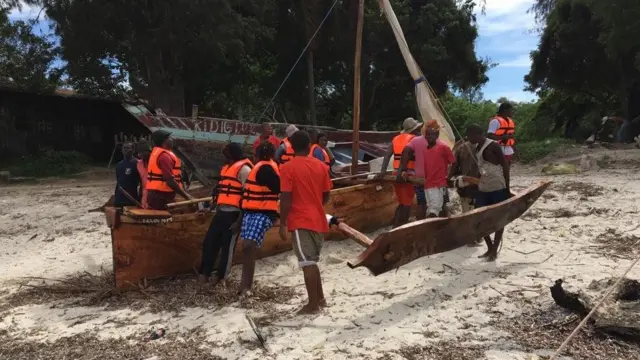 Ngalawa, chuo kikuu cha Dar es Salaam