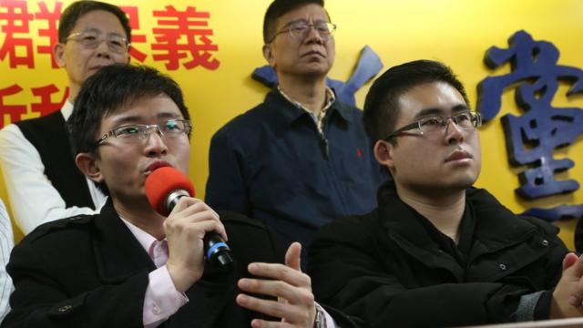 侯汉廷（左）与王炳忠（右）是新党年轻一代中的敢言人物。
