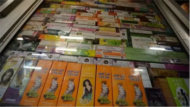 রং ফর্সা করার জন্যে আছে ক্রিম থেকে শুরু করে ইনজেকশনও