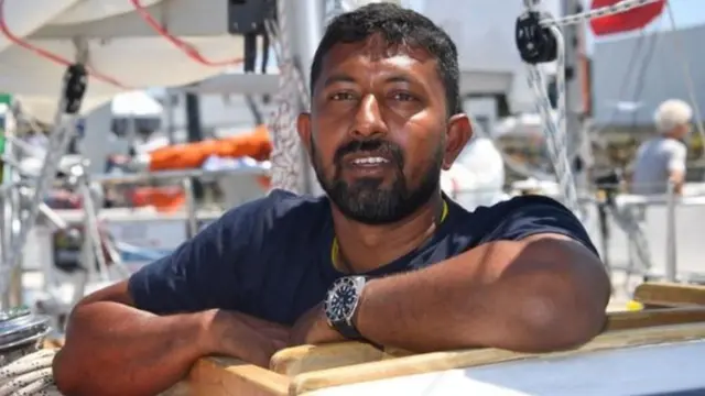 ਅਭਿਲਾਸ਼ ਟੌਮੀ ਇਸ ਤੋਂ ਪਹਿਲਾਂ ਵੀ 2013 ਵਿੱਚ ਪੂਰੀ ਦੁਨੀਆਂ ਦਾ ਚੱਕਰ ਲਗਾ ਚੁੱਕੇ ਹਨ