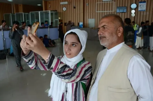 اصف قادریان او لور یې فاطمه قادریان