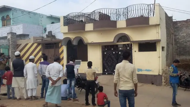 सैफ़ुल्ला का परिवार