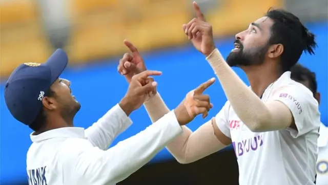 खिलाड़ी