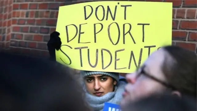 کورونا، امریکہ، پاکستان، طلبہ