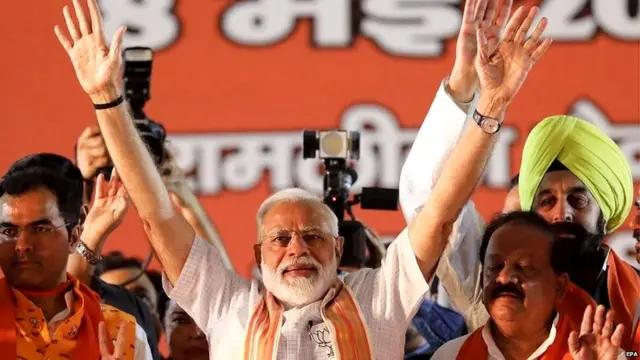 नरेंद्र मोदी