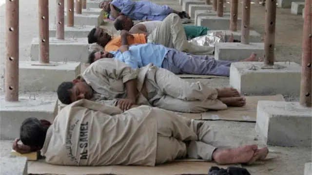 На негромадян "нафтовий добробут" не поширюється