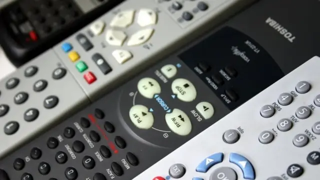 Controles de televisión y aparatos electrónicos