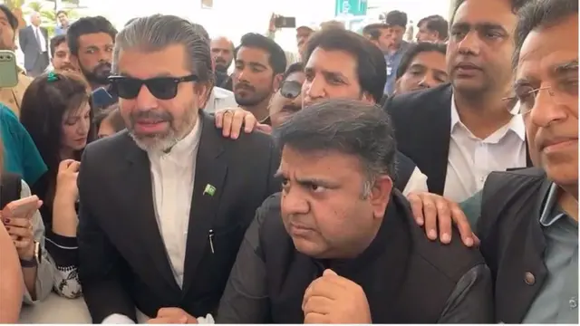 फवाद चौधरी