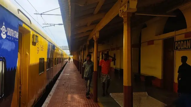 கோவை - ஷீர்டி: தமிழ்நாட்டின் முதல் தனியார் ரயில் ஏன் சர்ச்சைக்குள்ளாகிறது?