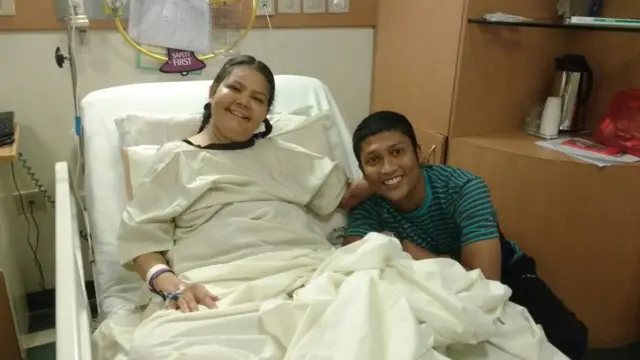 கடந்த மே மாதம் பூஜாவை பரிசோதித்த மருத்துவர்கள், கல்லீரல் மாற்று அறுவை சிகிச்சை செய்தால் மட்டுமே அவர் உயிர்பிழைக்க முடியும் என தெரிவித்தனர்