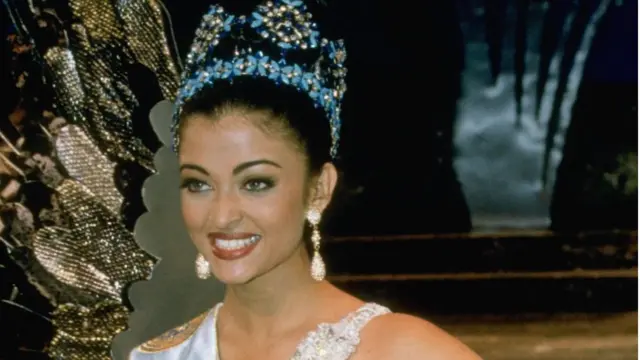 ఐశ్వర్యారాయ్ 1994లో మిస్ వరల్డ్‌గా ఎంపికయ్యారు