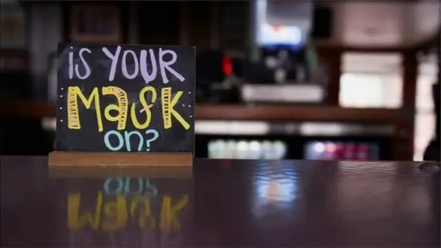 અમેરિકામાં અનેક લોકો માસ્કના નિયમમાં ફેરફારોથી ચિંતિત પણ છે.