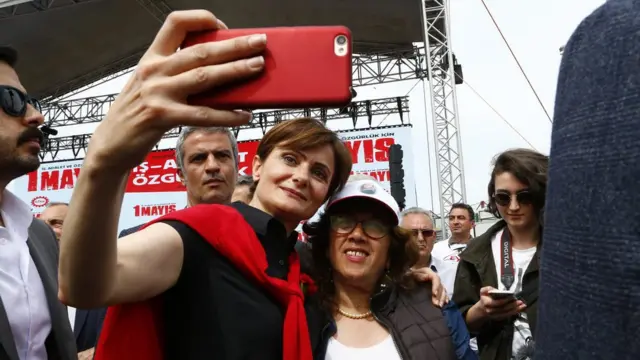 Kaftancıoğlu, CHP tabanında özellikle kadınlardan güçlü bir destek alıyor.