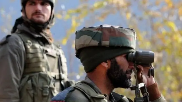 ஜம்மு - காஷ்மீரில் 25,000 கூடுதல் படைகள்: பதற்றப்படும் மக்கள் - என்ன நடக்கிறது?